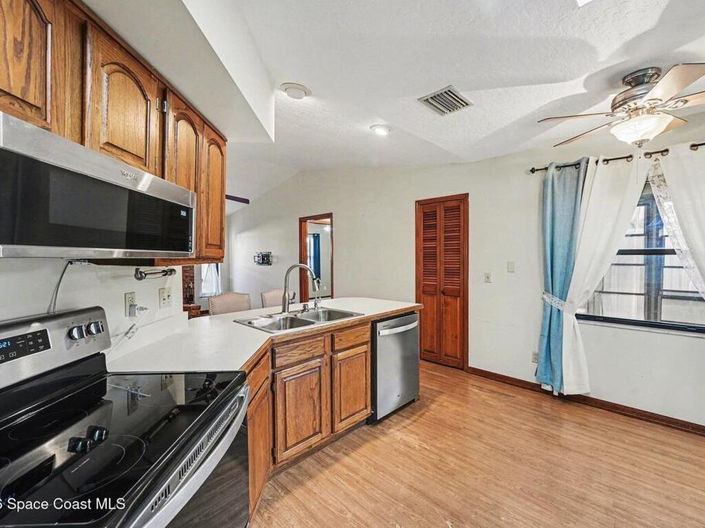 2001 Thistle Drive, Melbourne, FL 32935