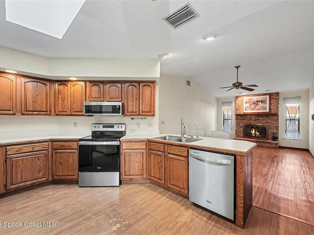 2001 Thistle Drive, Melbourne, FL 32935