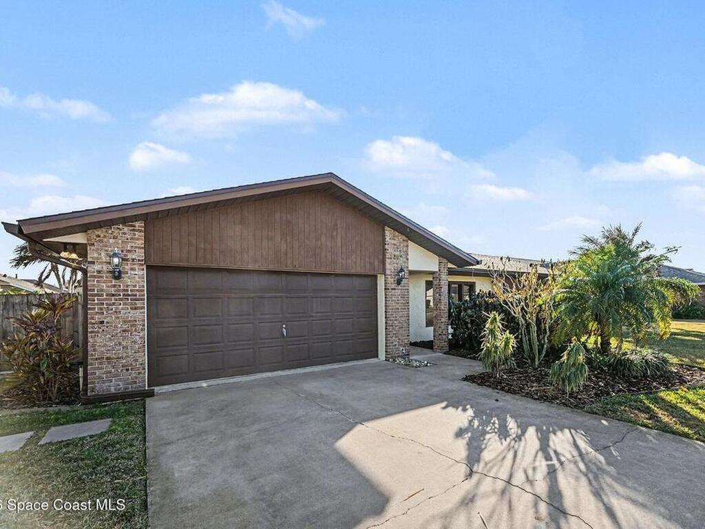 2001 Thistle Drive, Melbourne, FL 32935