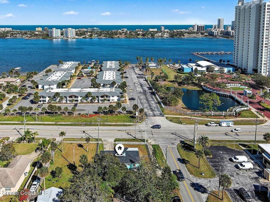 302 Riverside Drive, Holly Hill, FL 32117