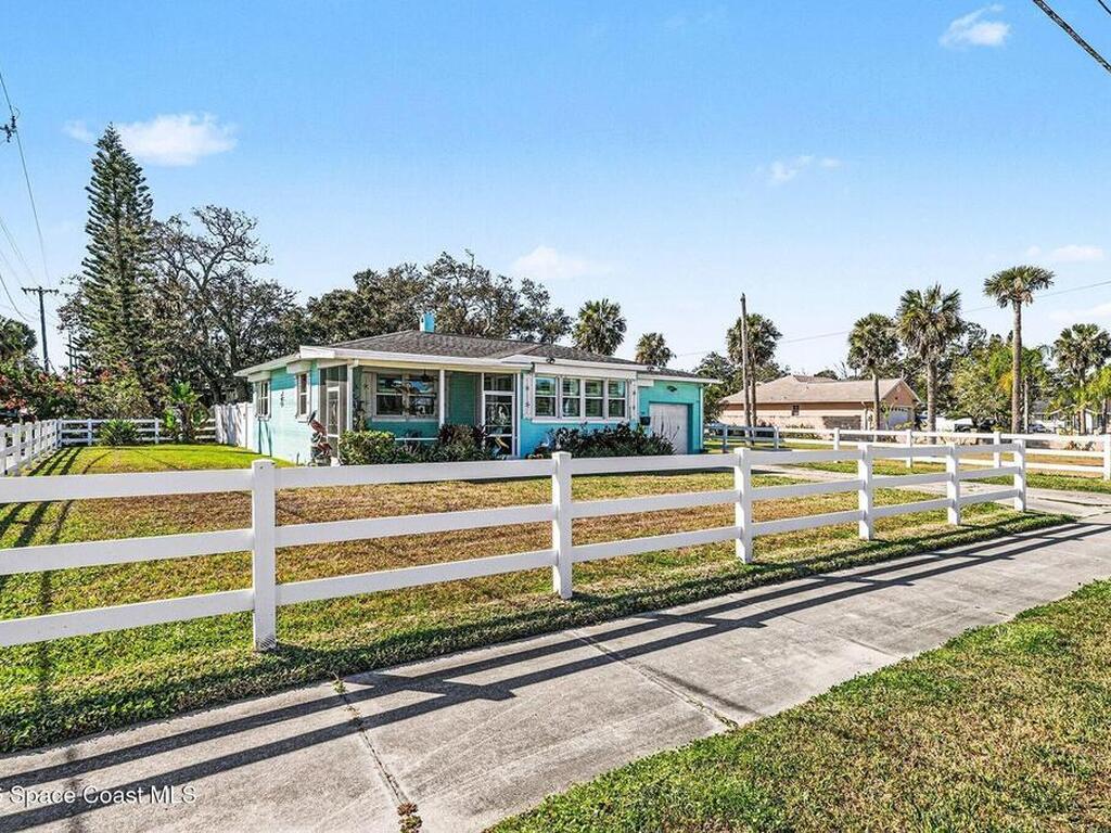 302 Riverside Drive, Holly Hill, FL 32117