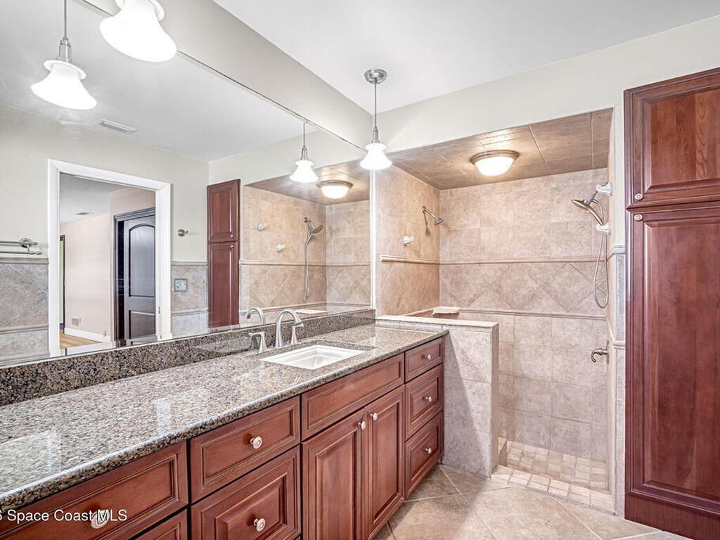 63 Yacht Haven Drive, Cocoa Beach, FL 32931