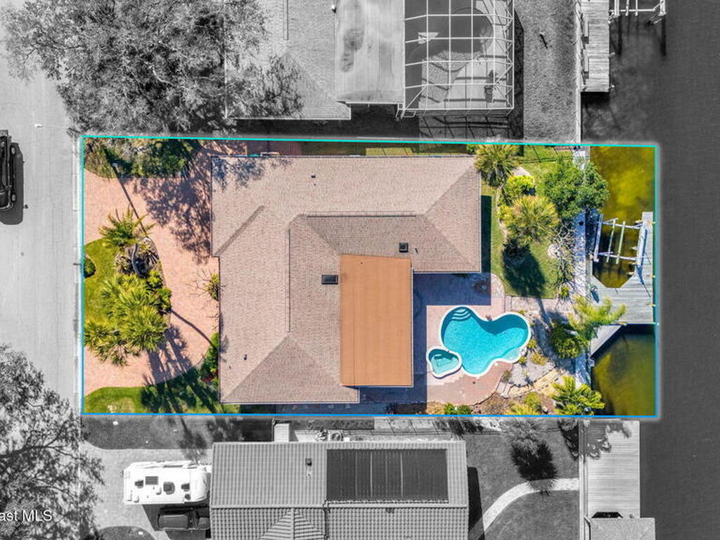 63 Yacht Haven Drive, Cocoa Beach, FL 32931