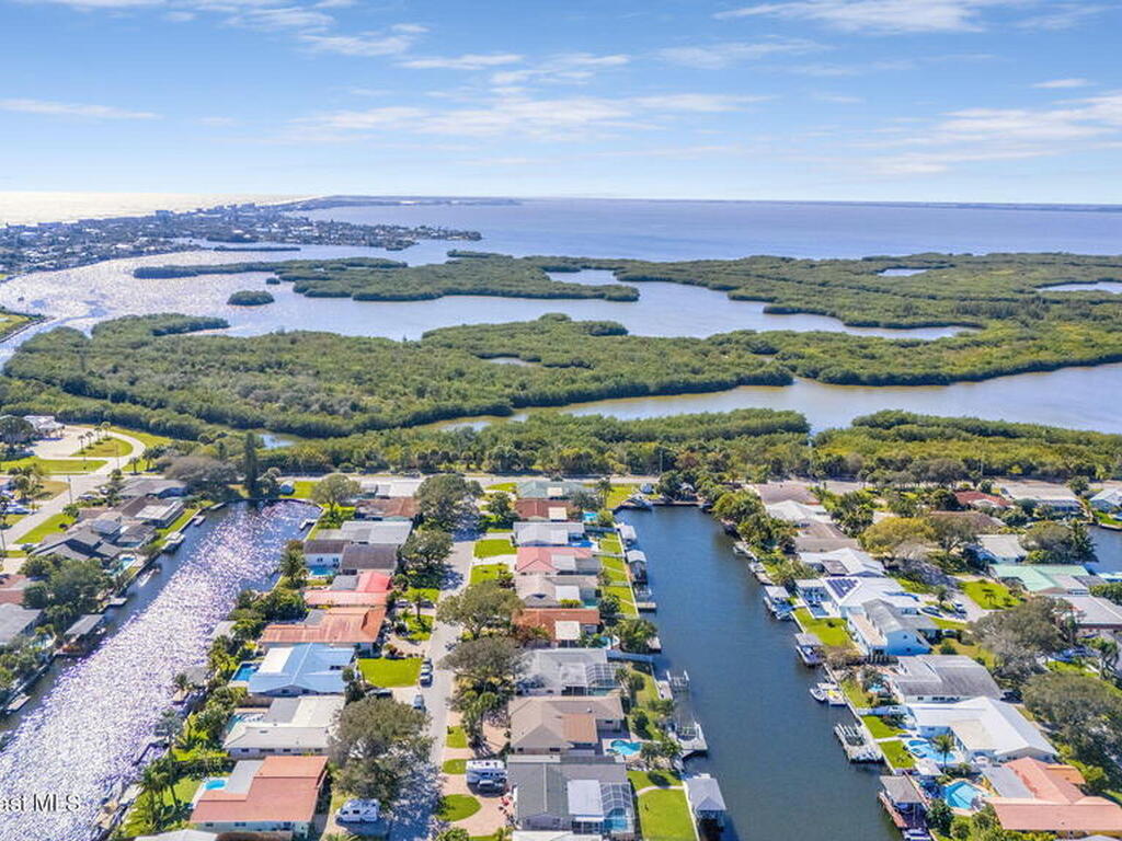 63 Yacht Haven Drive, Cocoa Beach, FL 32931