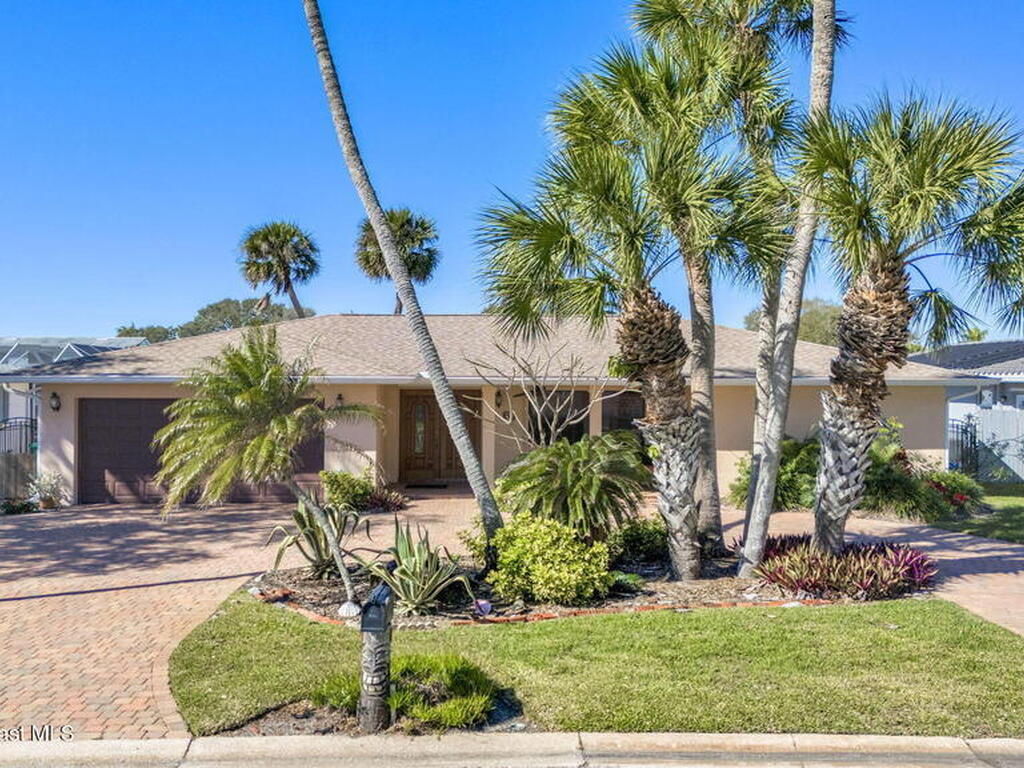 63 Yacht Haven Drive, Cocoa Beach, FL 32931
