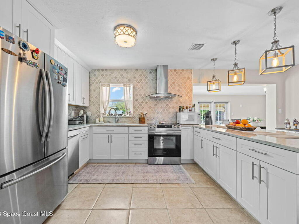 525 Orange Avenue, Merritt Island, FL 32952