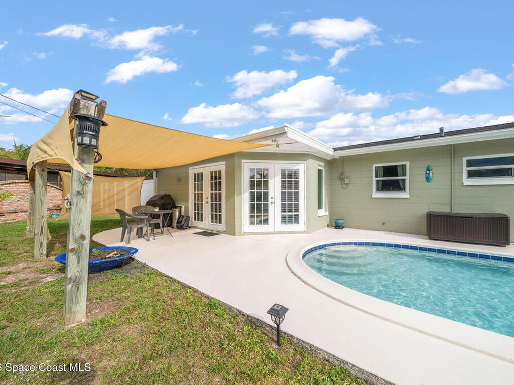525 Orange Avenue, Merritt Island, FL 32952