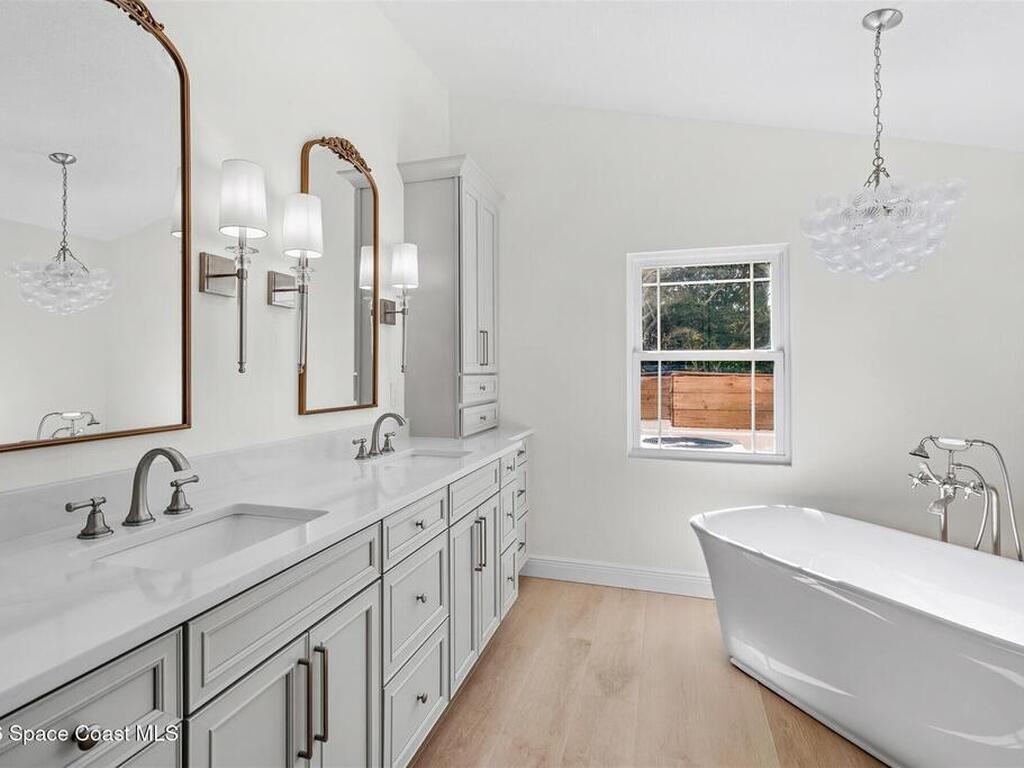 517 N River Oaks Drive, Indialantic, FL 32903