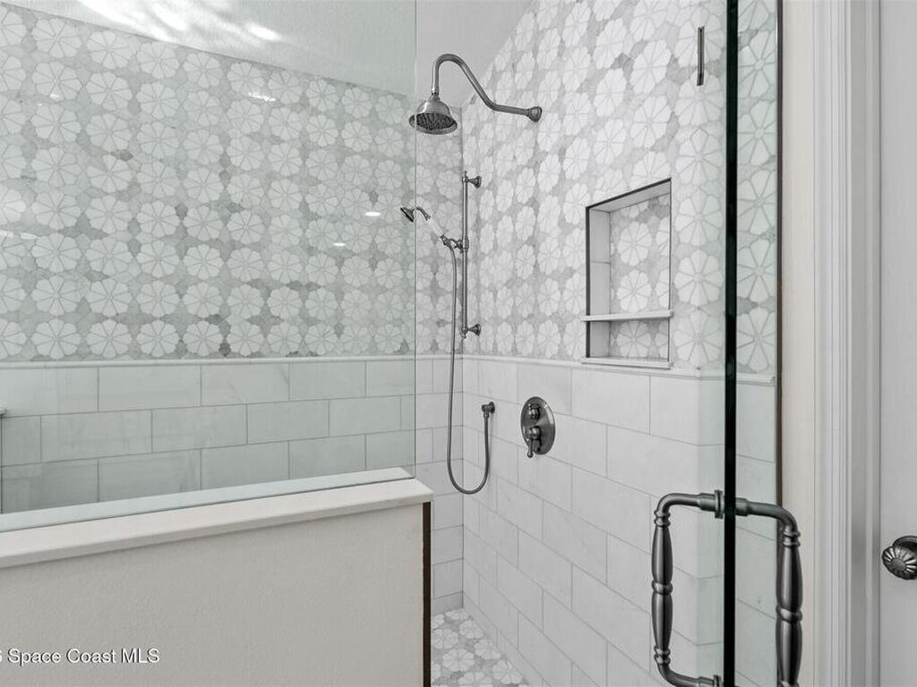 517 N River Oaks Drive, Indialantic, FL 32903