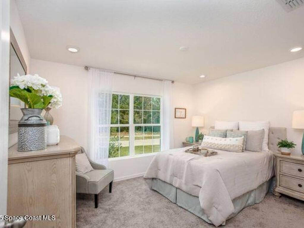 509 Forrest Hills Street, Palm Bay, FL 32908