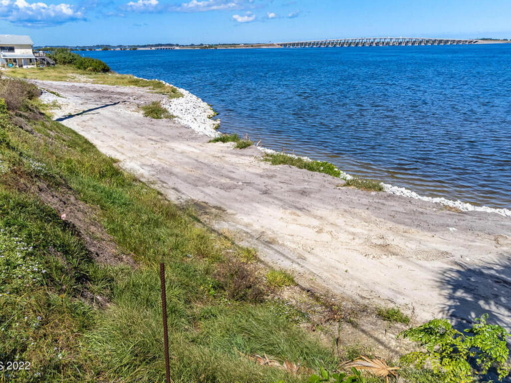 5241 N Highway 1 Highway, Palm Shores, FL 32940