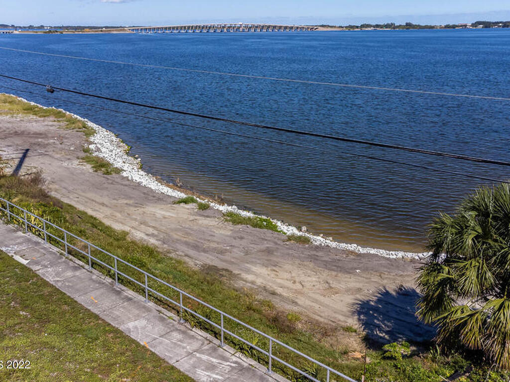 5241 N Highway 1 Highway, Palm Shores, FL 32940