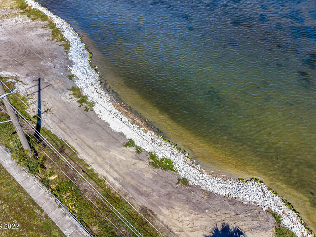 5241 N Highway 1 Highway, Palm Shores, FL 32940