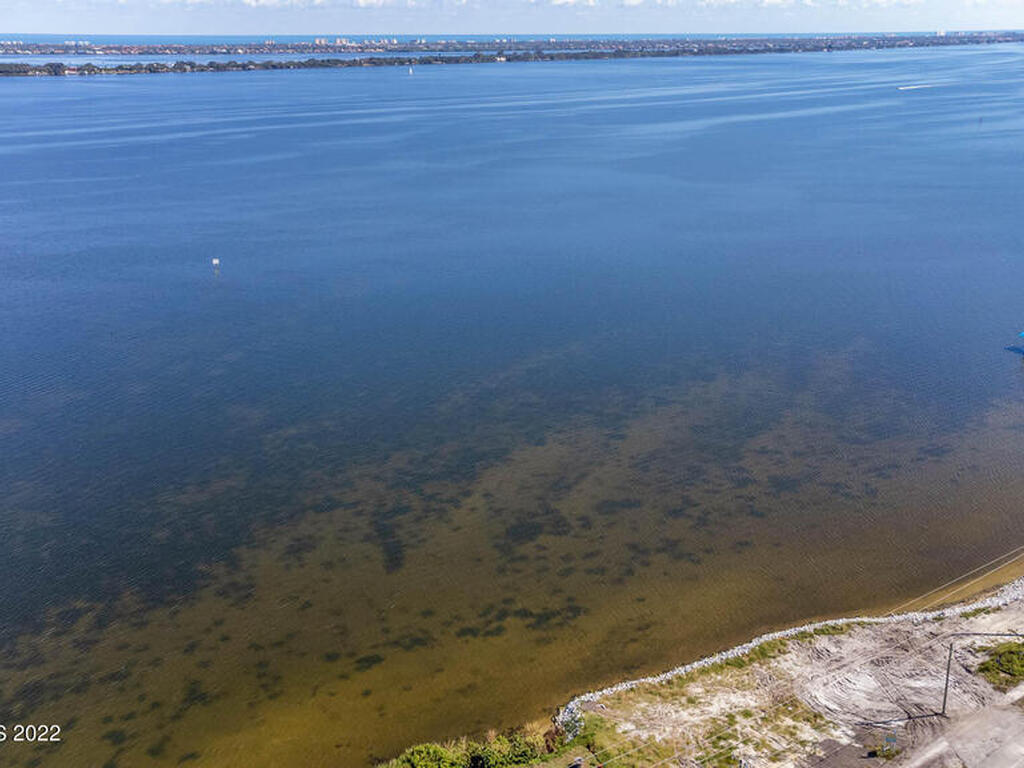 5241 N Highway 1 Highway, Palm Shores, FL 32940