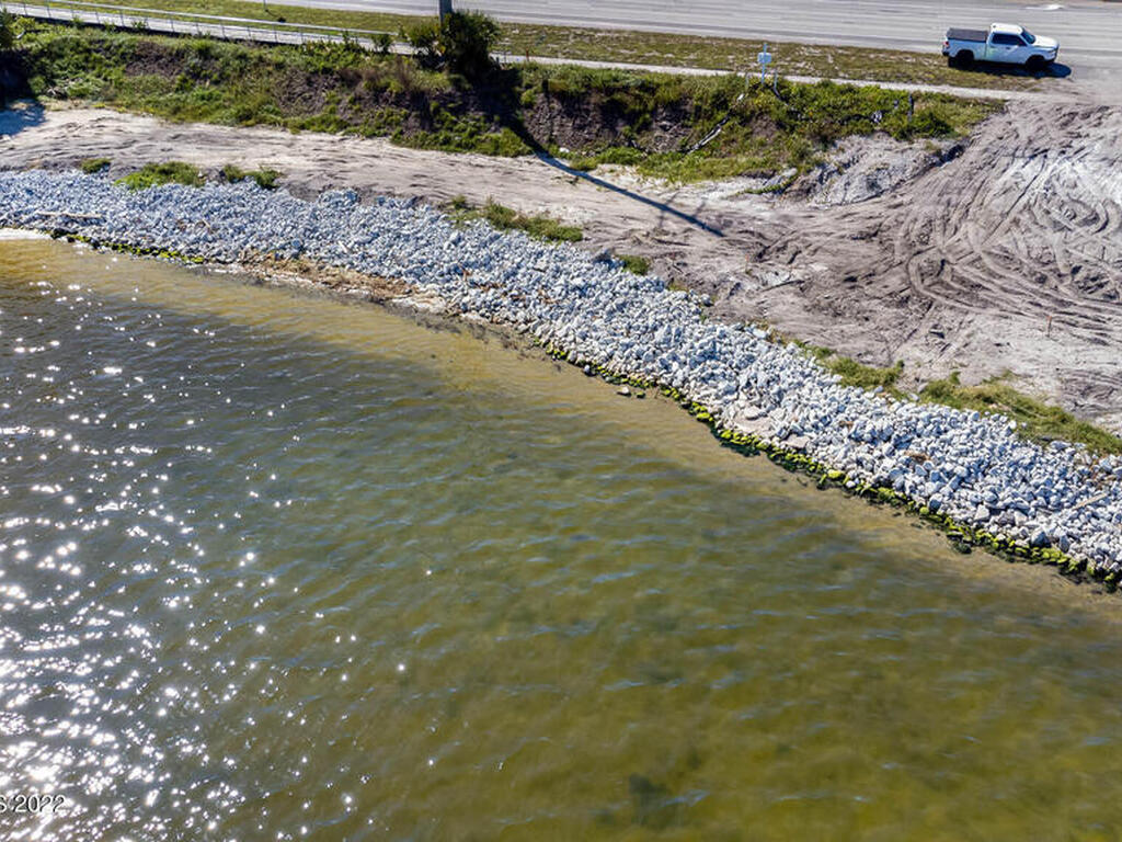 5241 N Highway 1 Highway, Palm Shores, FL 32940