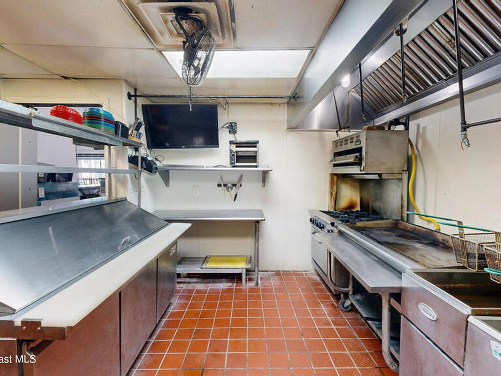 142 N Atlantic Avenue, Cocoa Beach, FL 32931