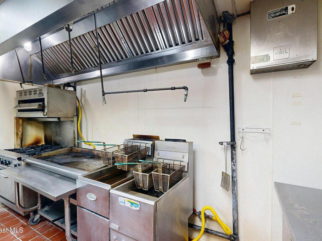 142 N Atlantic Avenue, Cocoa Beach, FL 32931