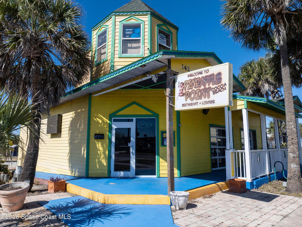 142 N Atlantic Avenue, Cocoa Beach, FL 32931