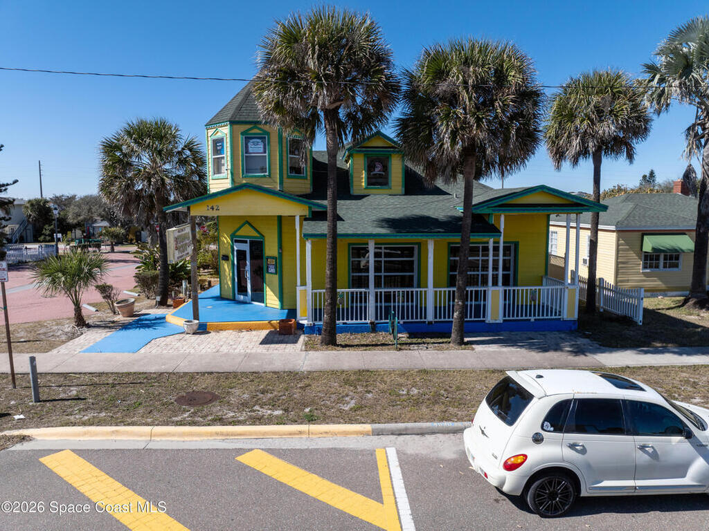 142 N Atlantic Avenue, Cocoa Beach, FL 32931