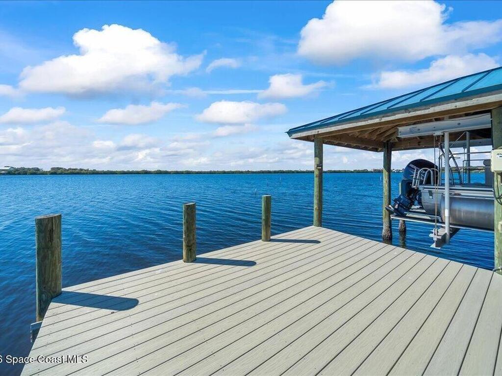 4737 S Tropical Trail, Merritt Island, FL 32952