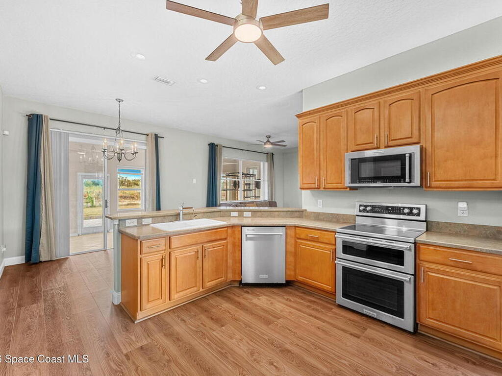 1305 Pemberton Trail, Malabar, FL 32950