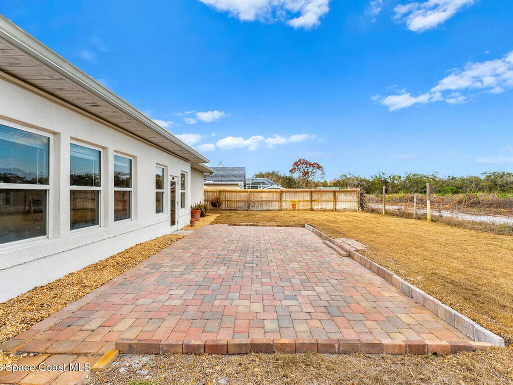 1305 Pemberton Trail, Malabar, FL 32950