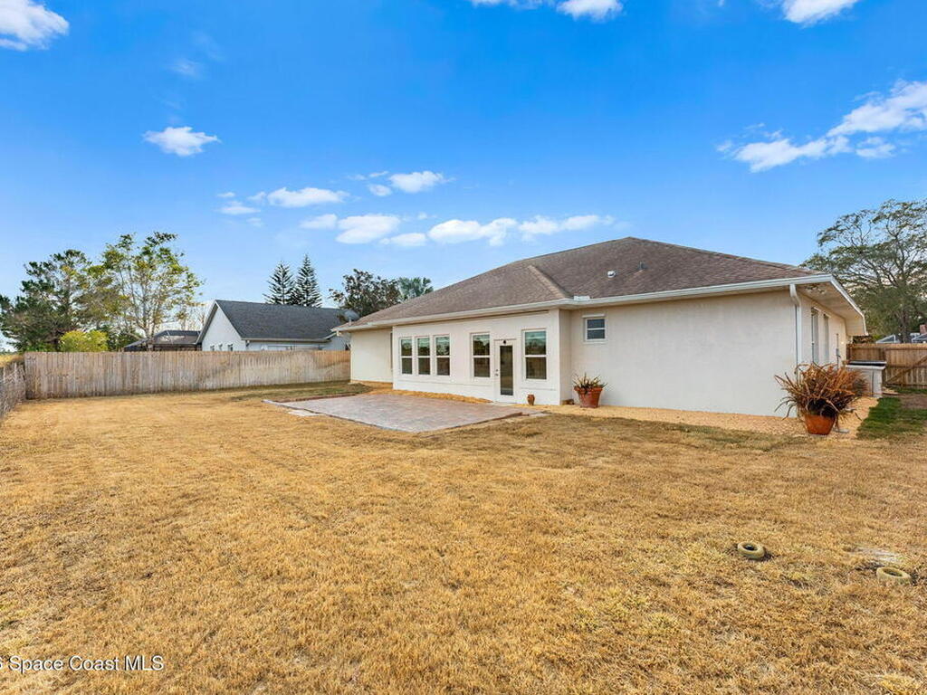 1305 Pemberton Trail, Malabar, FL 32950