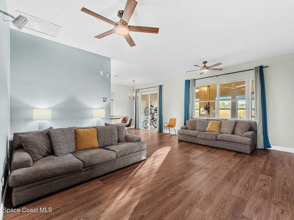 1305 Pemberton Trail, Malabar, FL 32950