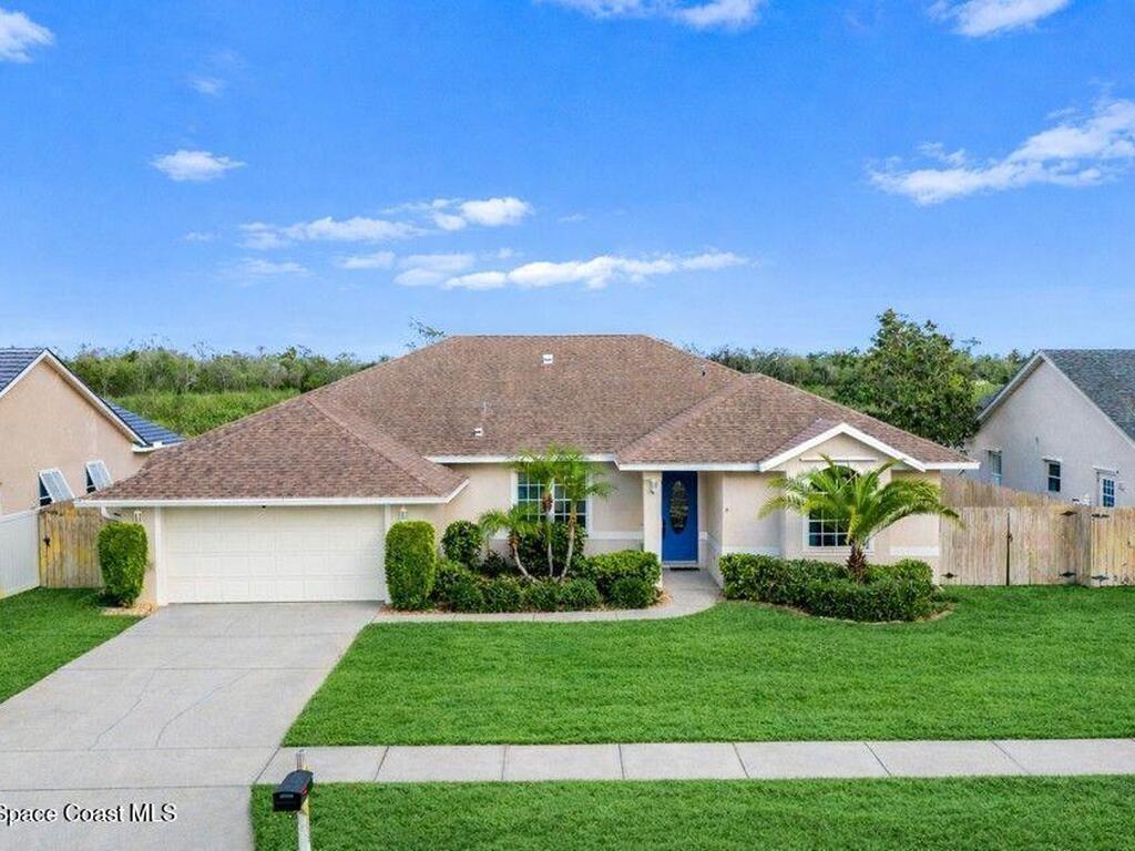 1305 Pemberton Trail, Malabar, FL 32950