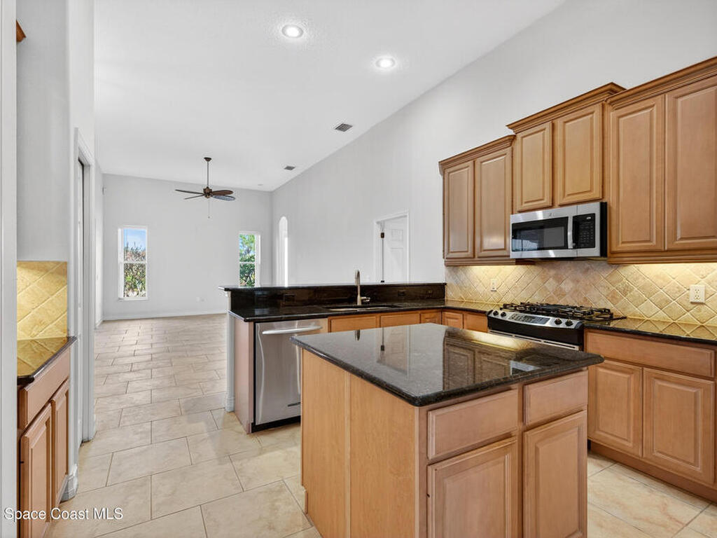 5911 Herons Landing Drive, Suntree, FL 32955