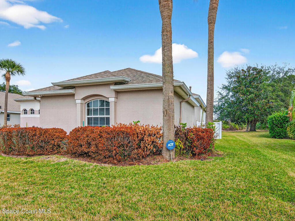 5911 Herons Landing Drive, Suntree, FL 32955