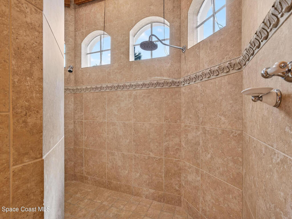 5911 Herons Landing Drive, Suntree, FL 32955