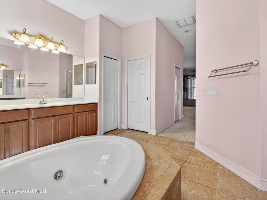 5911 Herons Landing Drive, Suntree, FL 32955