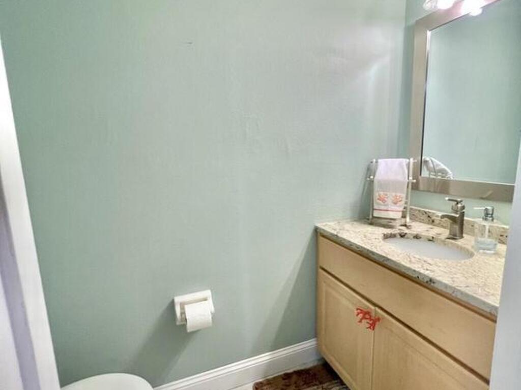 640 N Atlantic Avenue, Cocoa Beach, FL 32931