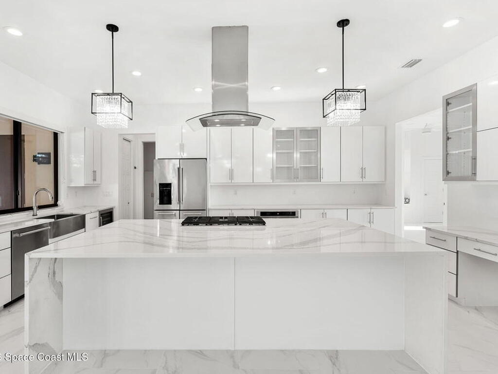 2355 N Riverside Drive, Indialantic, FL 32903