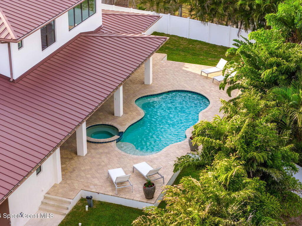 2355 N Riverside Drive, Indialantic, FL 32903