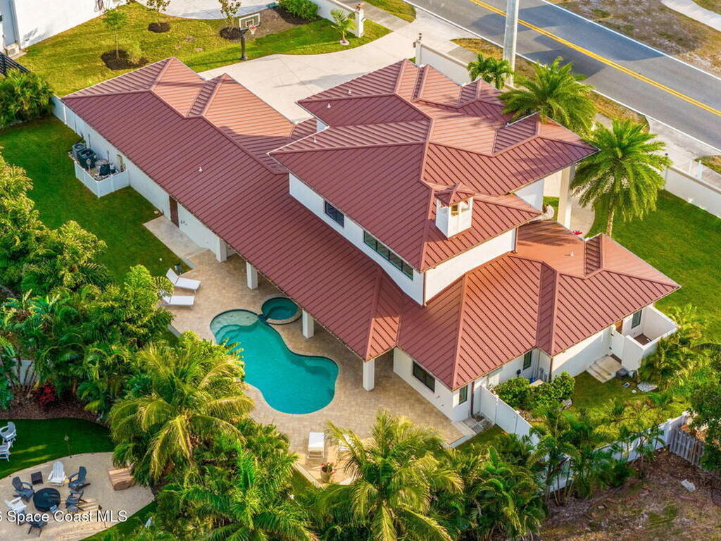 2355 N Riverside Drive, Indialantic, FL 32903