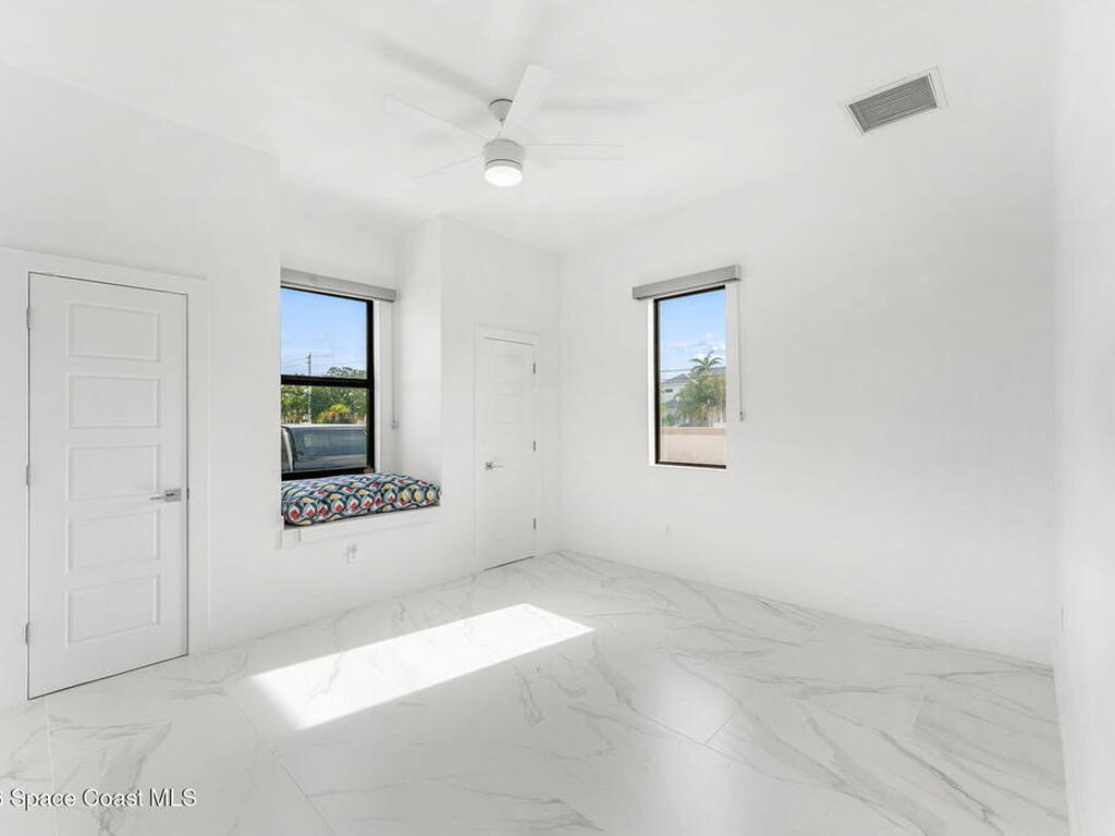 2355 N Riverside Drive, Indialantic, FL 32903