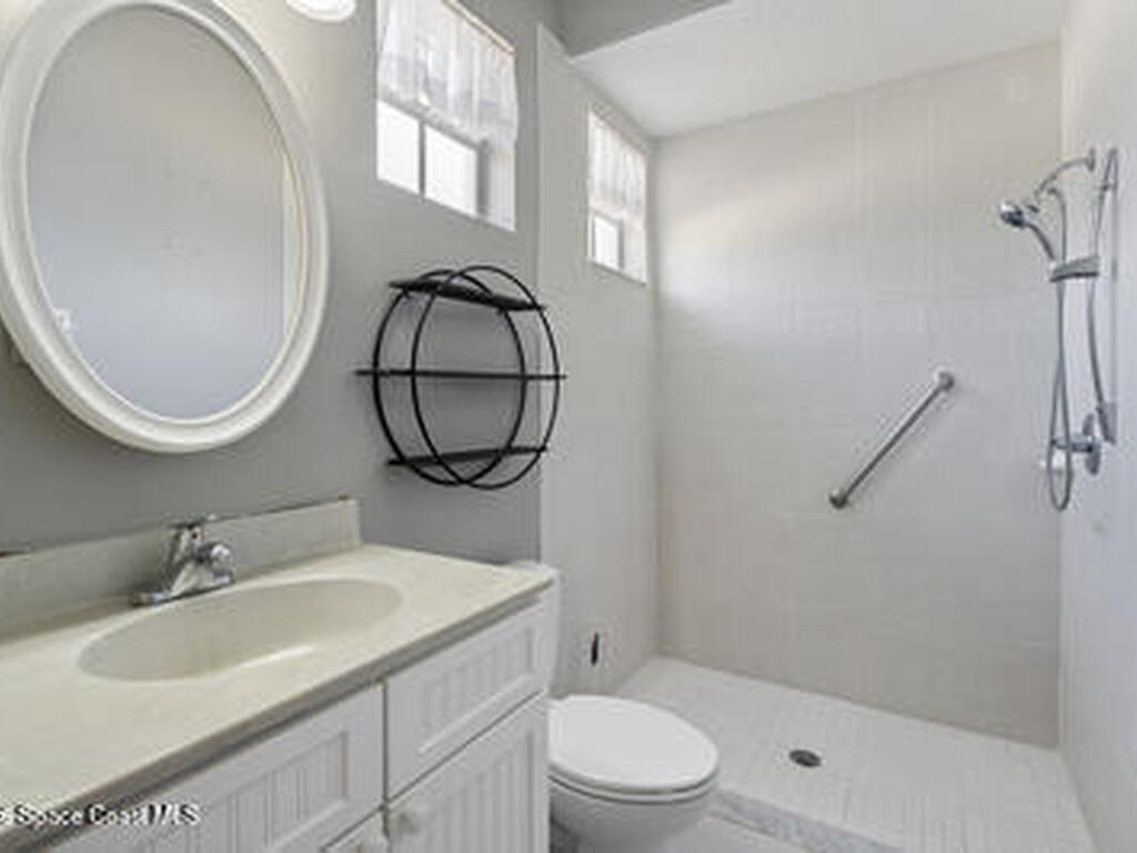 2205 Arnold Lane, Malabar, FL 32950