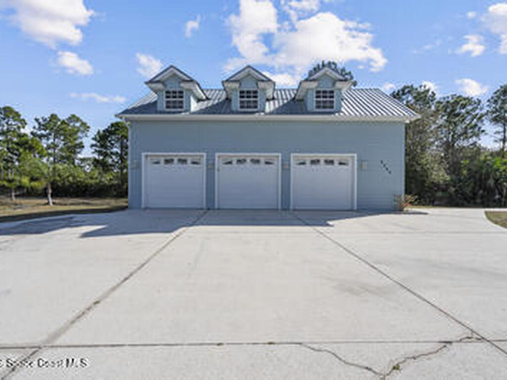 2205 Arnold Lane, Malabar, FL 32950