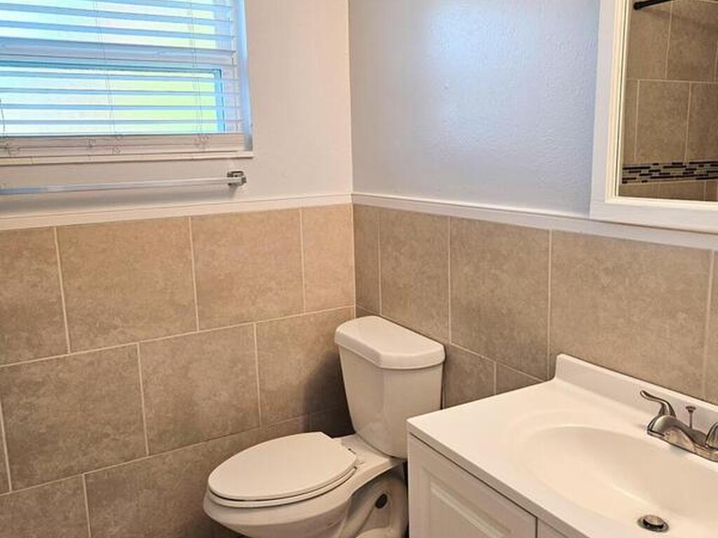 435 S Courtenay Parkway, Merritt Island, FL 32952