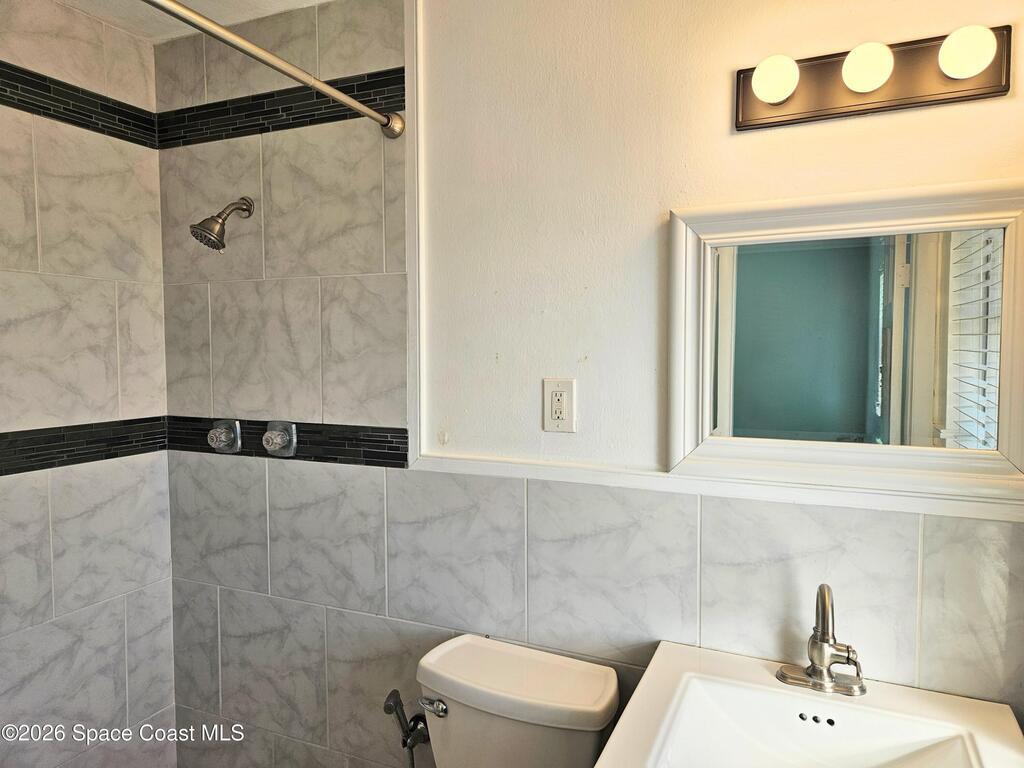 435 S Courtenay Parkway, Merritt Island, FL 32952