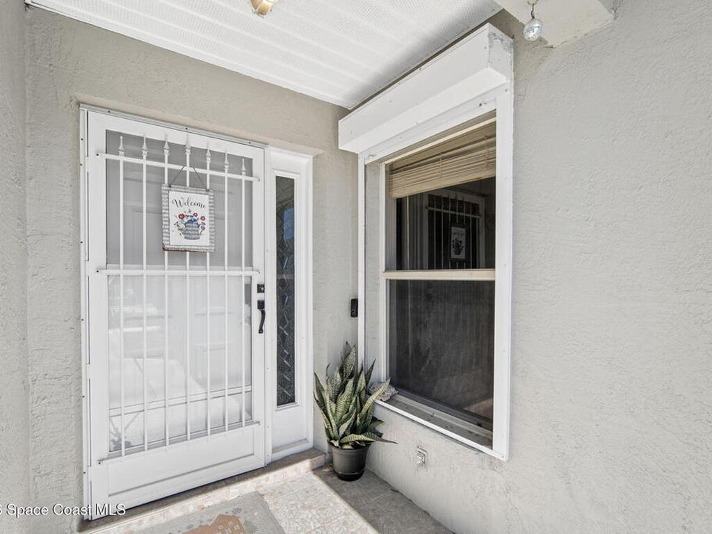 837 Poinsetta Drive, Indian Harbour Beach, FL 32937