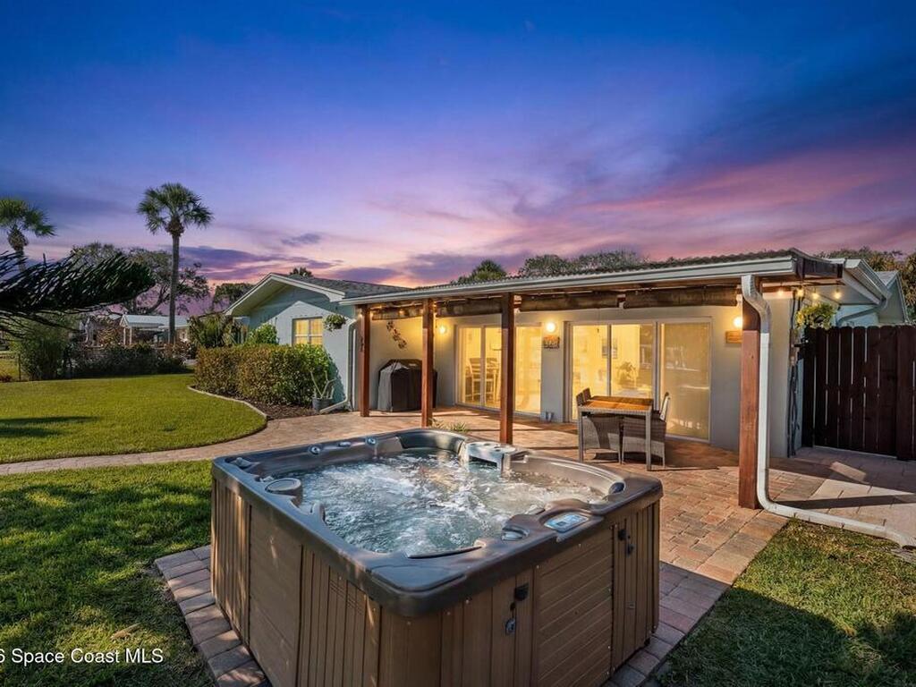 1075 Samar Road, Cocoa Beach, FL 32931