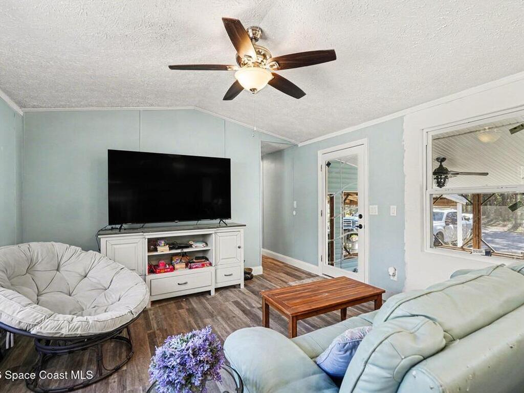24421 Trespass Trail, Astor, FL 32102