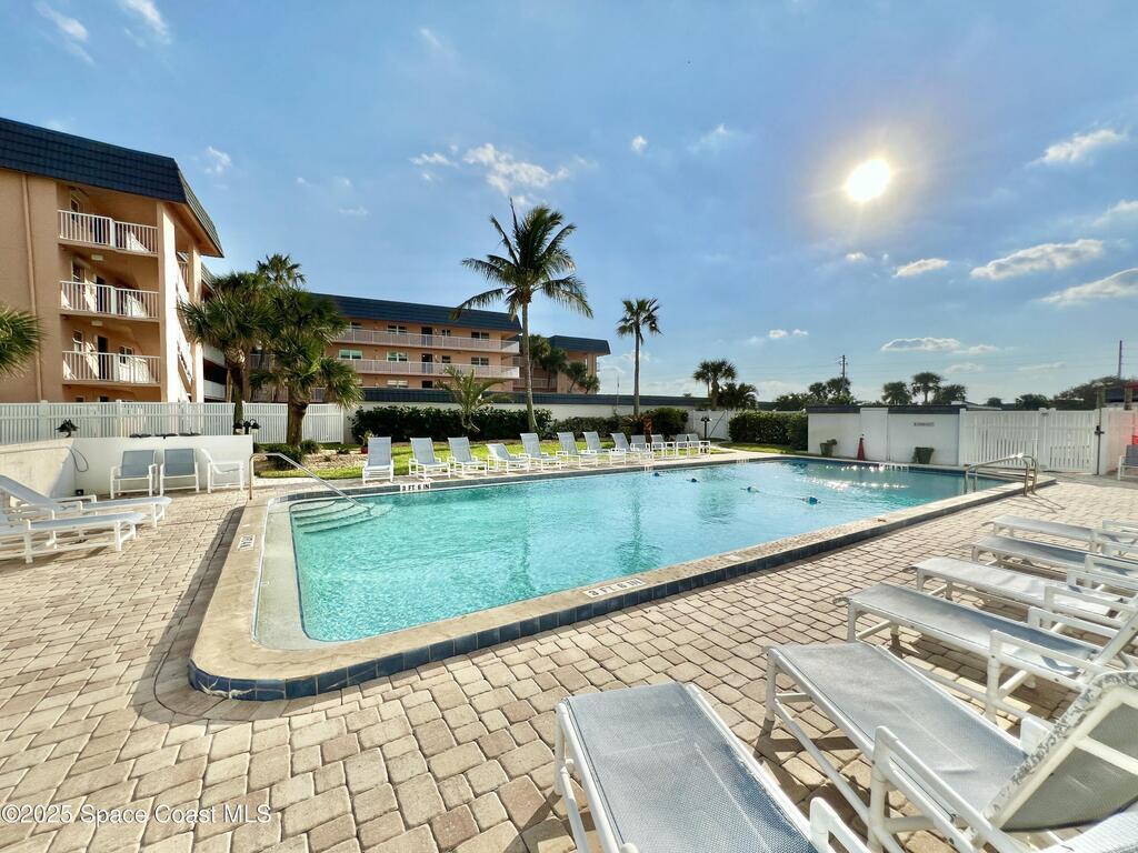 640 N Atlantic Avenue, Cocoa Beach, FL 32931