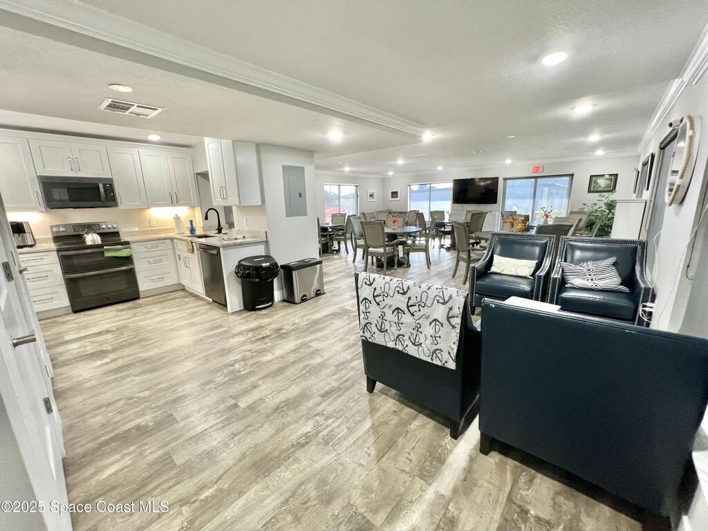 640 N Atlantic Avenue, Cocoa Beach, FL 32931