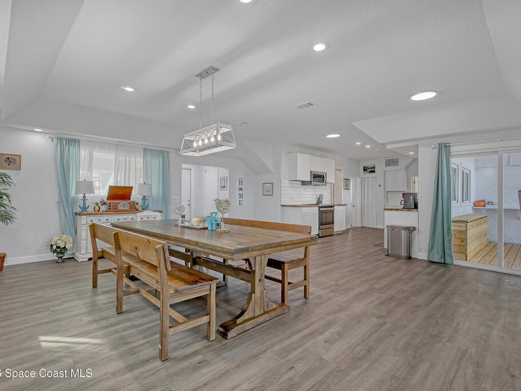 2179 Pineapple Avenue, Melbourne, FL 32935