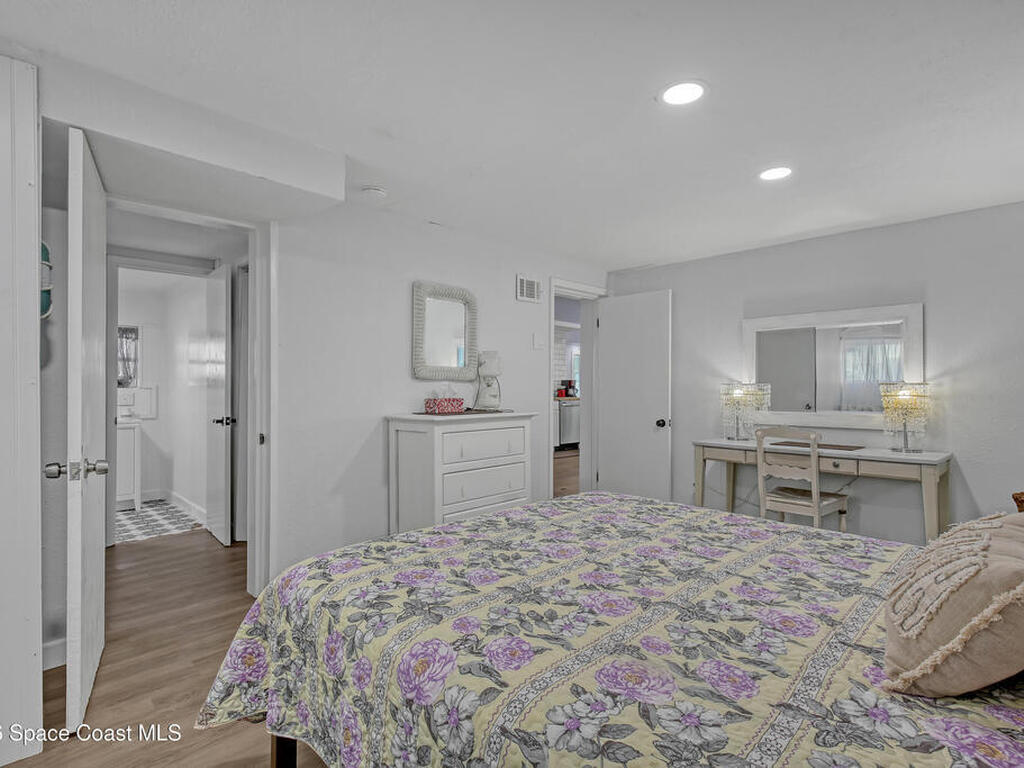 2179 Pineapple Avenue, Melbourne, FL 32935