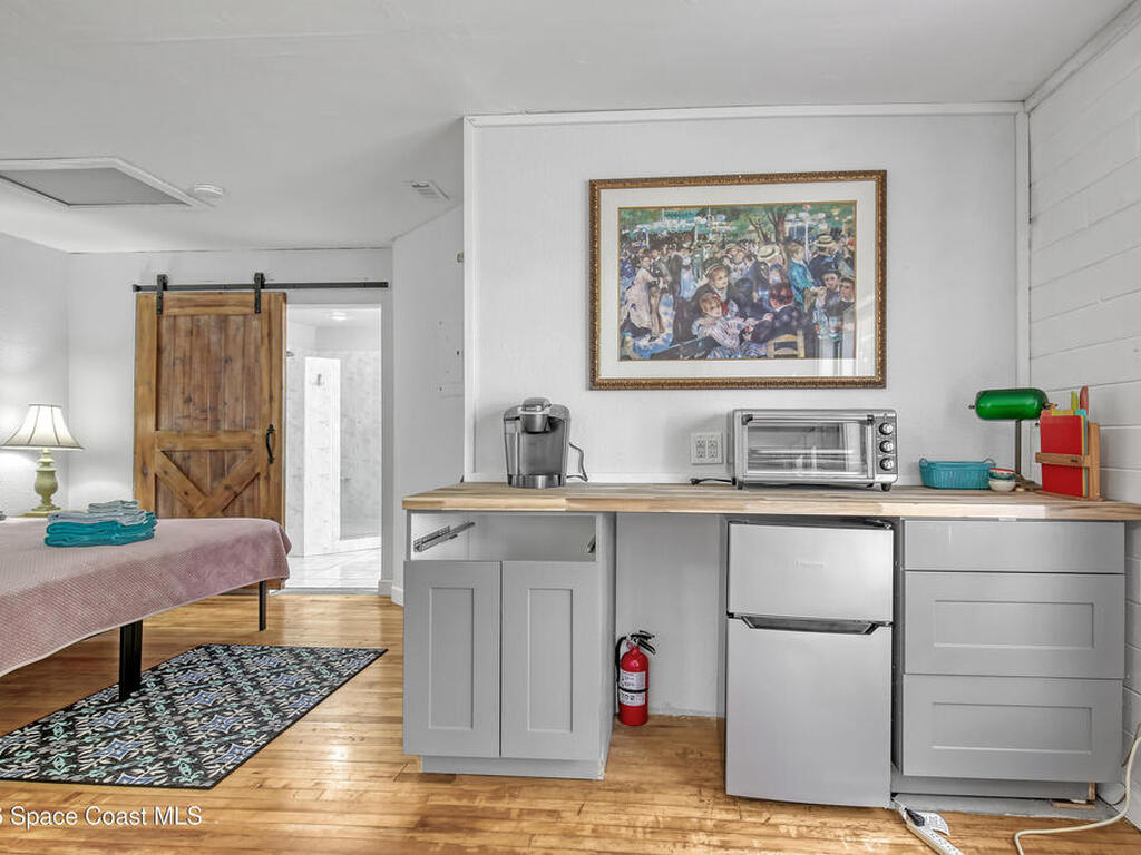 2179 Pineapple Avenue, Melbourne, FL 32935